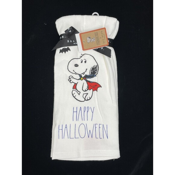 Rae Dunn Snoopy Peanuts White Kitchen Towel Happy Halloween Vampire 2pc - Picture 3 of 3